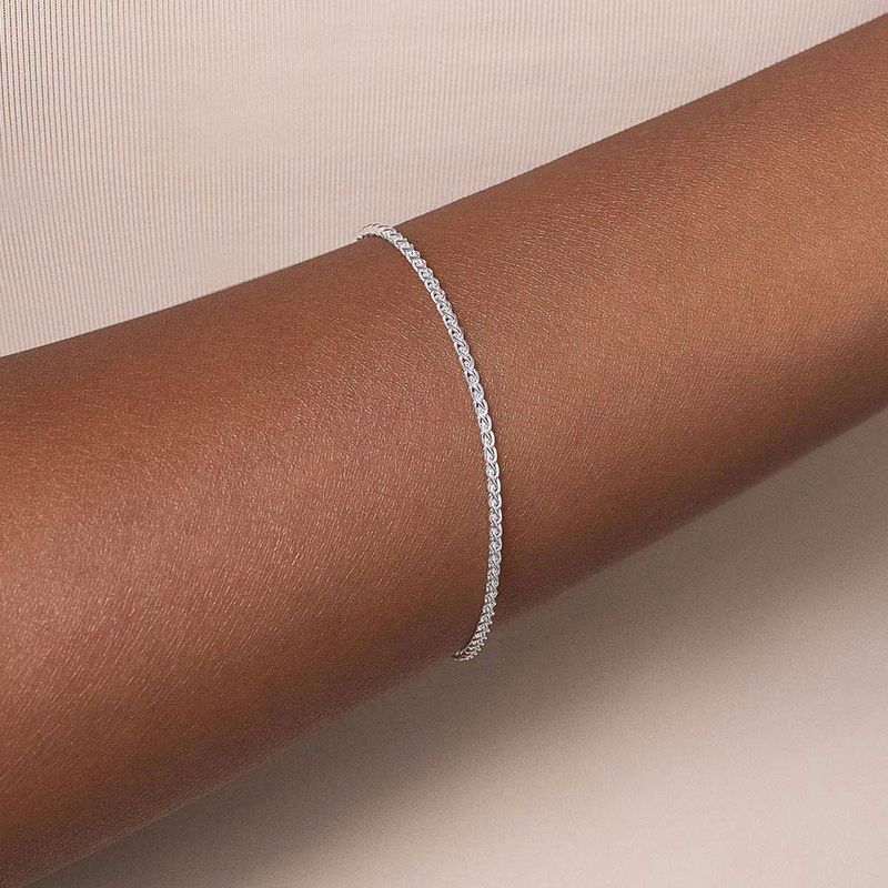 Pulsera doble grabada en plata maciza de primera ley 925