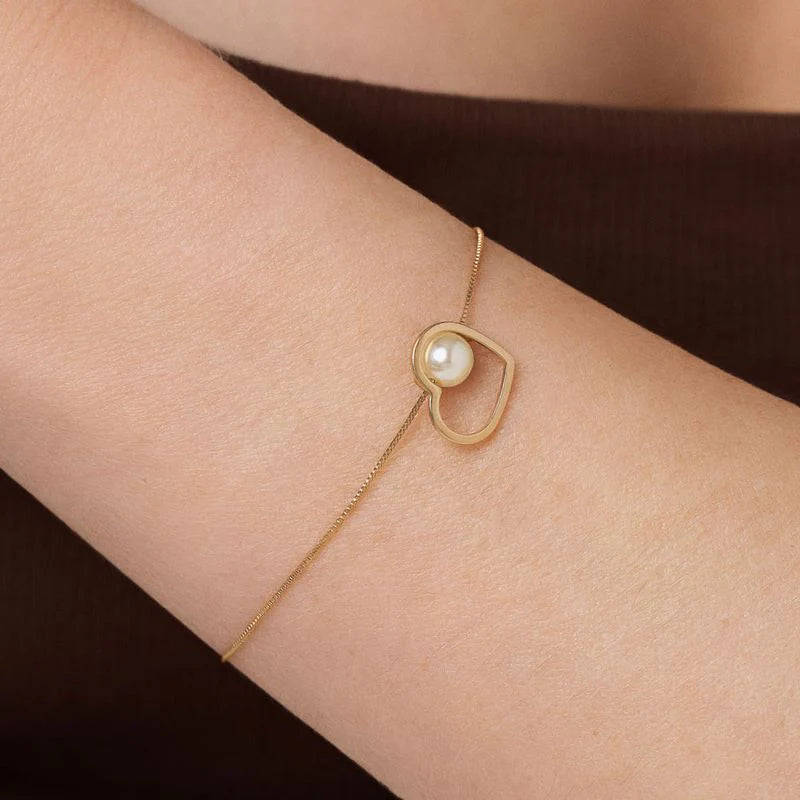 Pulsera en forma de corazón con perla sintética, bañada en oro de 18 quilates